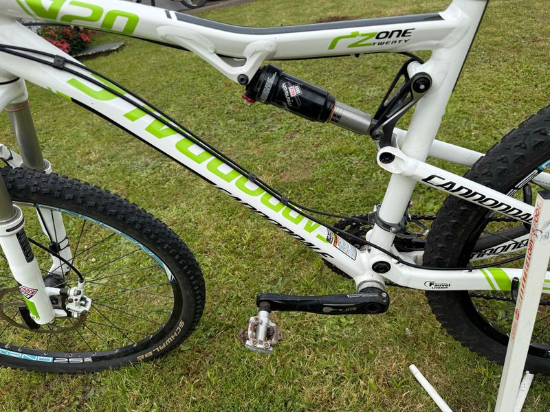 Used Cannondale Custom Shimano 105 2011 Mountainbike, White — image 10 of 10