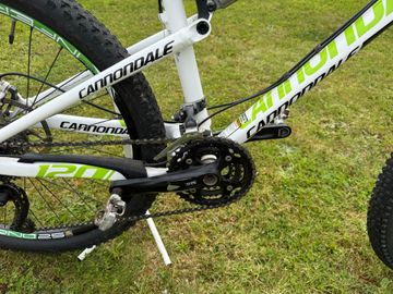 Used Cannondale Custom Shimano 105 2011 Mountainbike, White — image 3 of 10