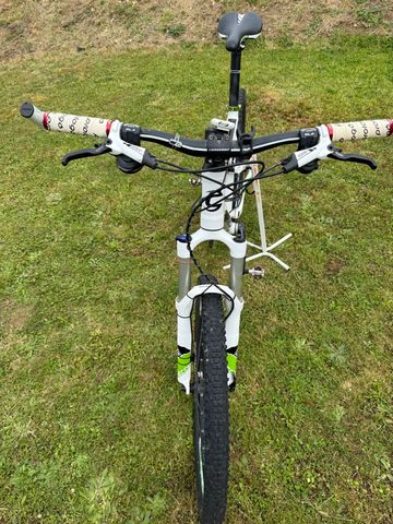 Used Cannondale Custom Shimano 105 2011 Mountainbike, White — image 4 of 10