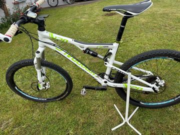 Used Cannondale Custom Shimano 105 2011 Mountainbike, White — image 2 of 10