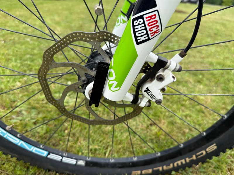 Used Cannondale Custom Shimano 105 2011 Mountainbike, White — image 8 of 10