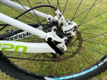 Used Cannondale Custom Shimano 105 2011 Mountainbike, White — image 7 of 10