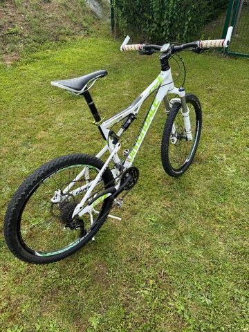 Used Cannondale Custom Shimano 105 2011 Mountainbike, White — image 9 of 10