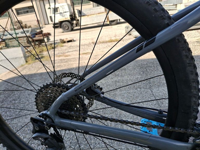 Used Trek X-Caliber 9 2019 2019 Mountainbike, Light Gray, 27.5, 29 — image 6 of 7