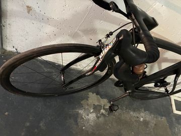 Pinarello Dogma F8 Xlight eTap Bike 2019 2019 Road & Gravel usato
