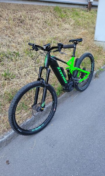 Použité Stevens E-Maverick 2020 2020 Mountainbike — obrázek 1 z 16