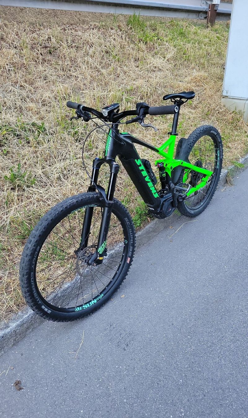 Použité Stevens E-Maverick 2020 2020 Mountainbike — obrázek 1 z 16
