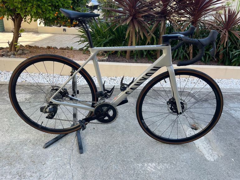 Used Canyon Endurace CF SL 7 eTAP 2022 2022 Road & Gravel — image 1 of 15