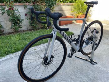 Used Canyon Endurace CF SL 7 eTAP 2022 2022 Road & Gravel — image 8 of 15