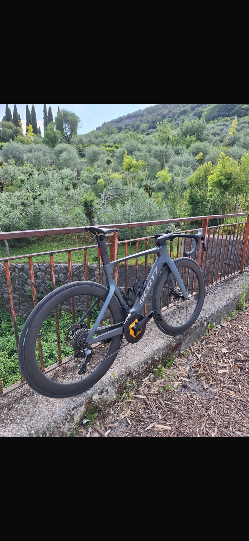 Použité Scott foil rc Custom Shimano 105 2026 Road & Gravel — obrázek 4 z 10