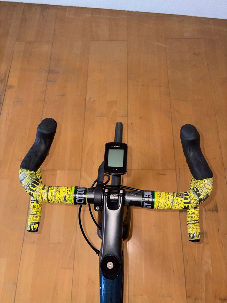 Used Giant TCR Advanced SL 1 Disc 2021 2021 Road & Gravel — image 6 of 6