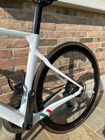 Used Cipollini Bond SRAM Force eTap AXS 2024 Road & Gravel, White — image 5 of 7