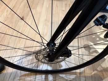Used Specialized Tarmac SL7 Sport - Shimano 105 2026 2026 Road & Gravel, Black — image 6 of 7