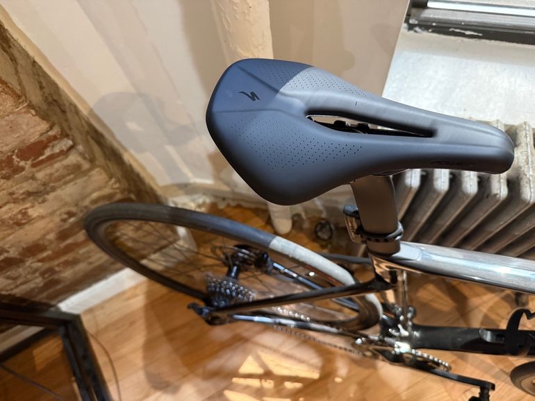 Used Specialized Tarmac SL7 Sport - Shimano 105 2026 2026 Road & Gravel, Black — image 4 of 7