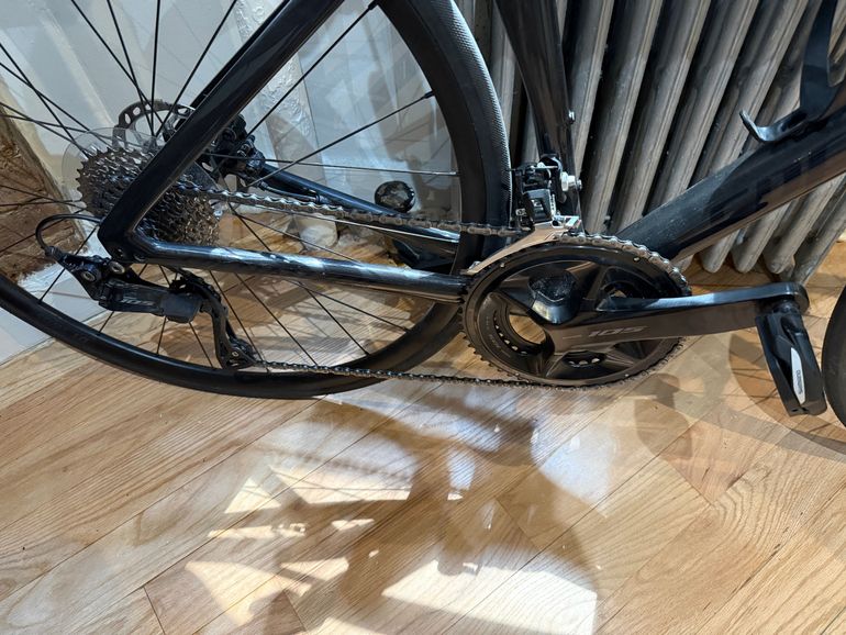 Used Specialized Tarmac SL7 Sport - Shimano 105 2026 2026 Road & Gravel, Black — image 3 of 7