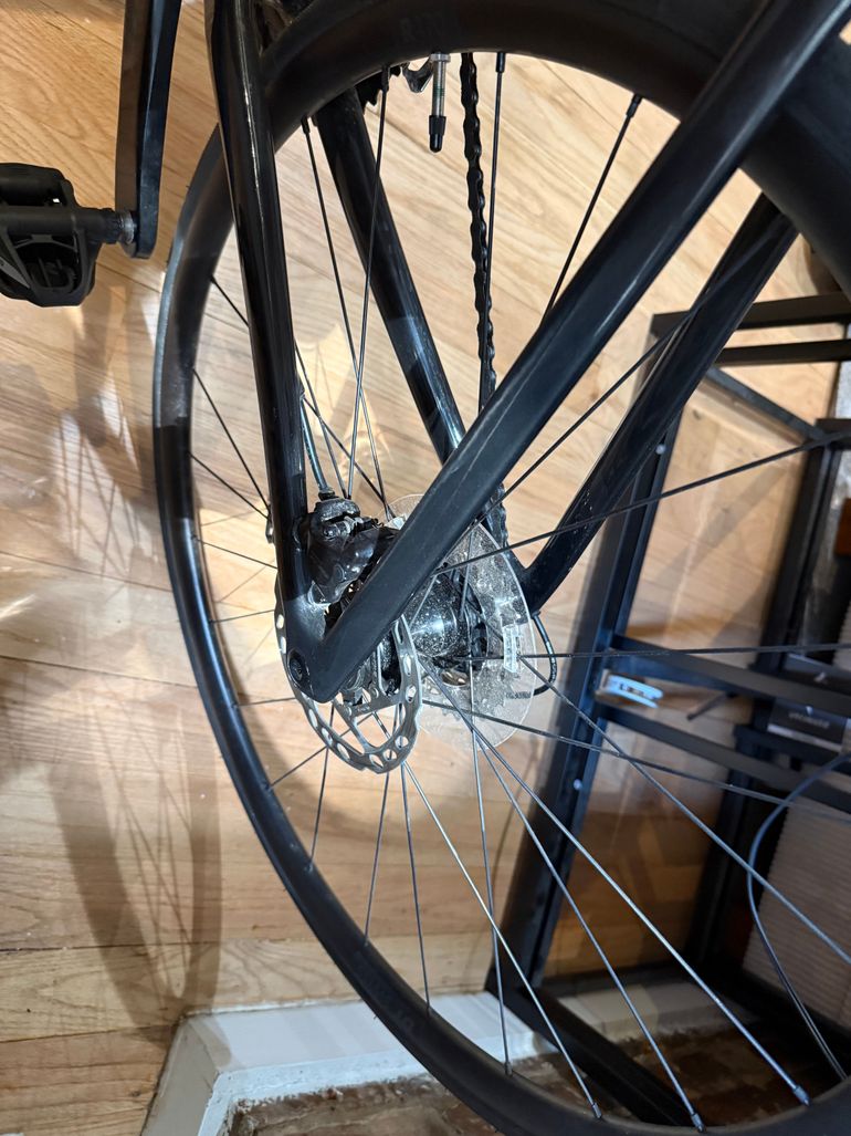 Used Specialized Tarmac SL7 Sport - Shimano 105 2026 2026 Road & Gravel, Black — image 7 of 7