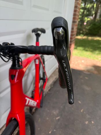 Used Trek Domane SL 6 2021 2021 Road & Gravel, Red — image 5 of 15