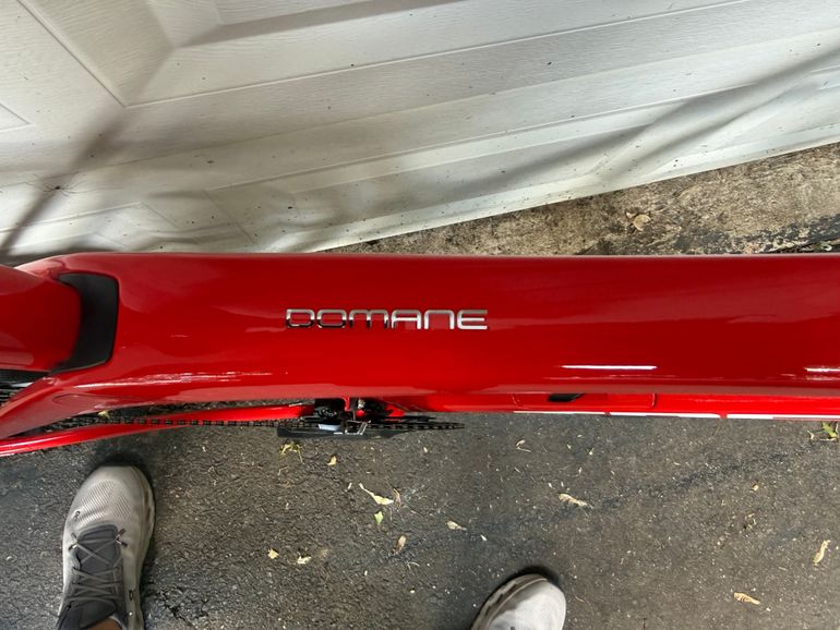 Used Trek Domane SL 6 2021 2021 Road & Gravel, Red — image 2 of 15