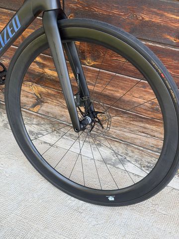 Used Specialized Roubaix Comp 2022 2022 Road & Gravel, Black — image 6 of 19