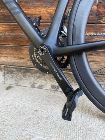 Used Specialized Roubaix Comp 2022 2022 Road & Gravel, Black — image 14 of 19