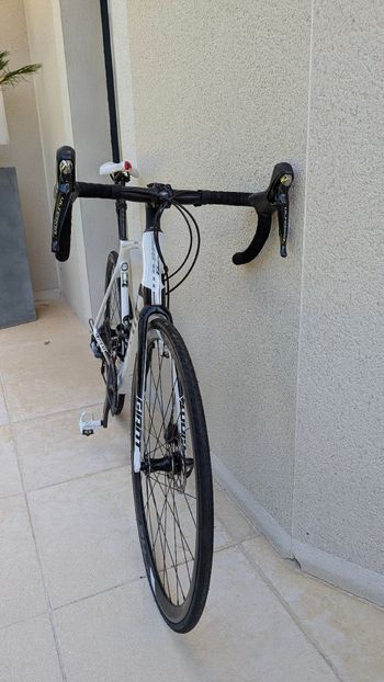 Used Giant TCR Advanced 1 Disc KOM 2019 2019 Road & Gravel, White — image 2 of 4