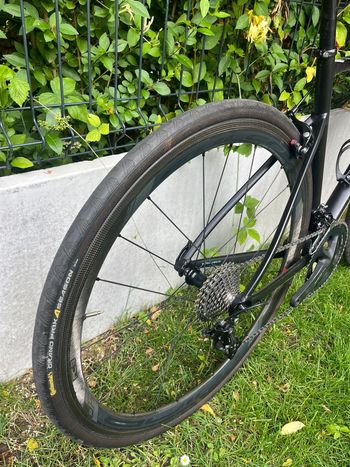 Used Van rysel EDR AF Road Bike, - 105 2020 2020 Road & Gravel, Black — image 2 of 3
