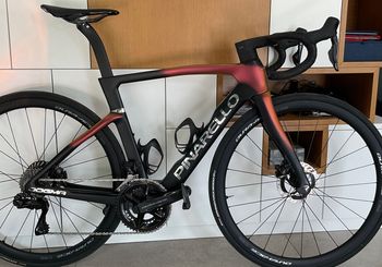 Used Pinarello DOGMA F DURA ACE Di2 2025 2025 Road & Gravel