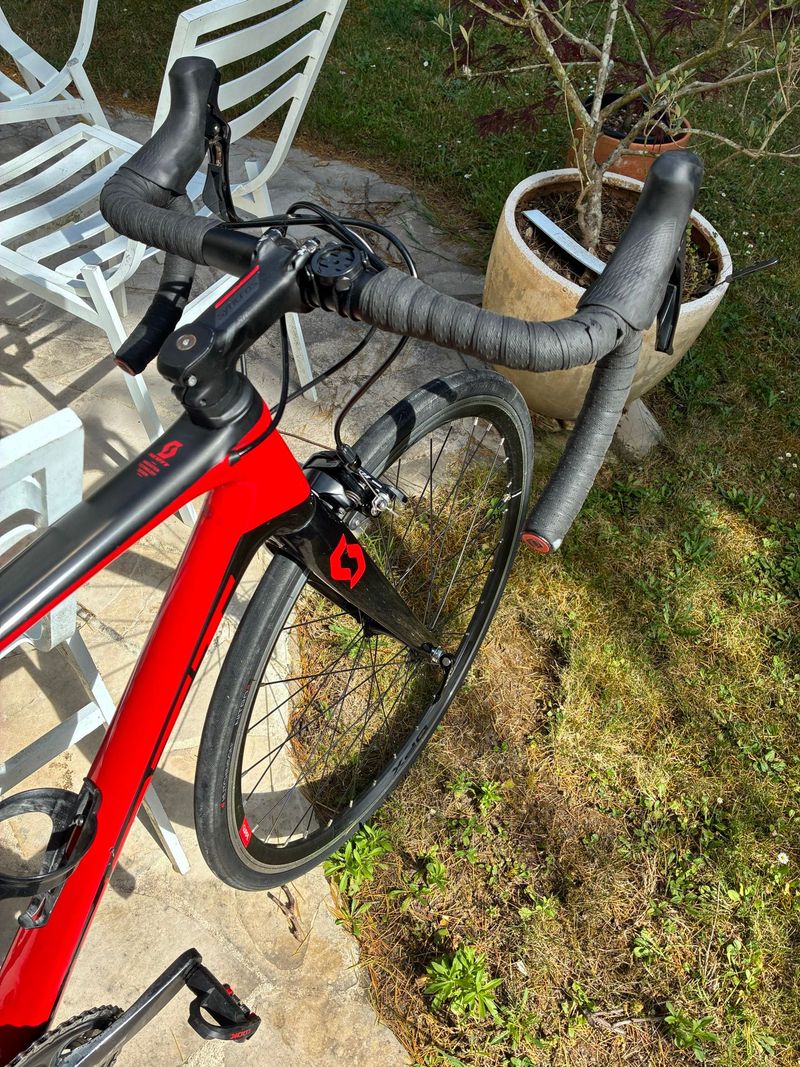 Scott Addict 20 2019 2019 Road & Gravel d'occasion — image 4 sur 6