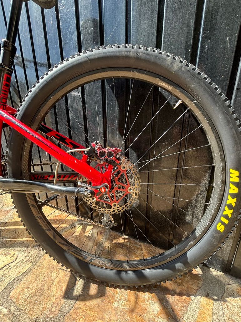 Used Specialized Camber FSR PRO Carbon 2013 2013 Mountainbike — image 9 of 9