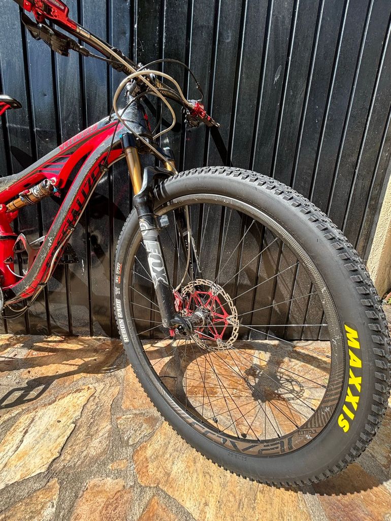 Used Specialized Camber FSR PRO Carbon 2013 2013 Mountainbike — image 2 of 9