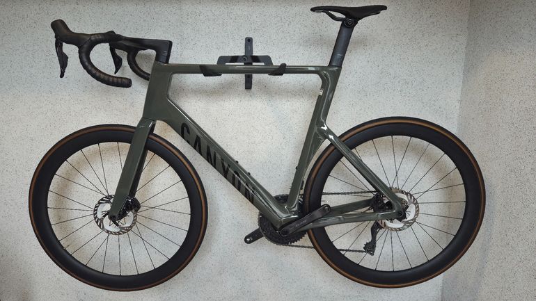 Used Canyon Aeroad CF SLX 7 Di2 C46 2025 2025 Road & Gravel — image 2 of 5