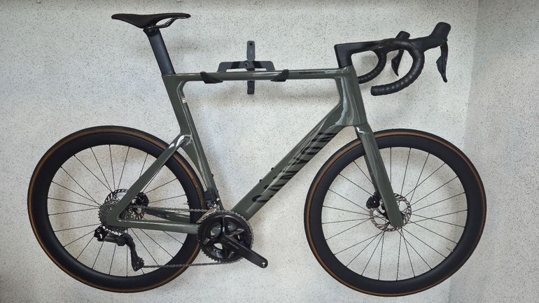 Used Canyon Aeroad CF SLX 7 Di2 C46 2025 2025 Road & Gravel — image 1 of 5