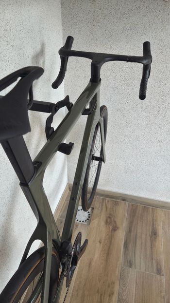 Used Canyon Aeroad CF SLX 7 Di2 C46 2025 2025 Road & Gravel — image 4 of 5