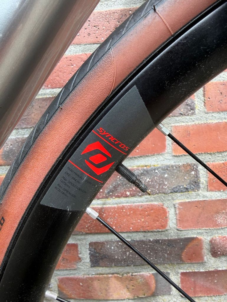 Used Giant TCR Advanced Pro 0 Disc 2021 2021 Road & Gravel — image 10 of 10