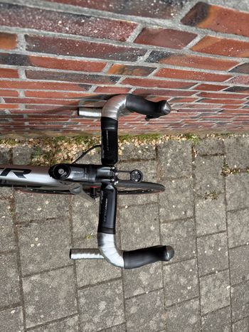 Used Giant TCR Advanced Pro 0 Disc 2021 2021 Road & Gravel — image 5 of 10