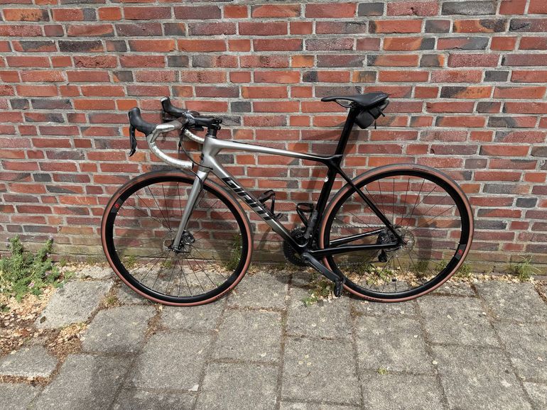 Used Giant TCR Advanced Pro 0 Disc 2021 2021 Road & Gravel — image 2 of 10