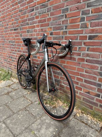 Used Giant TCR Advanced Pro 0 Disc 2021 2021 Road & Gravel — image 4 of 10