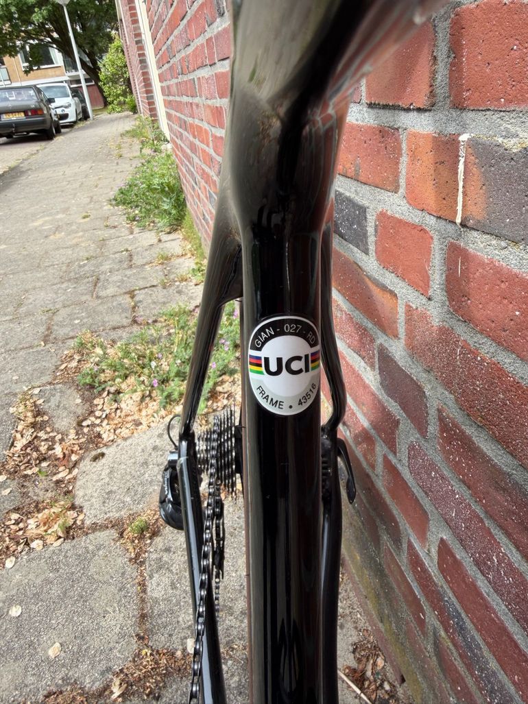 Used Giant TCR Advanced Pro 0 Disc 2021 2021 Road & Gravel — image 8 of 10