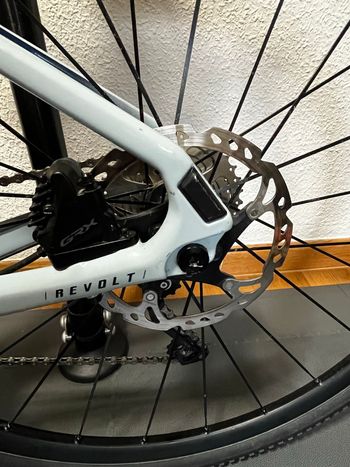 Used Giant Revolt, Advanced 2 2021 2021 Road & Gravel, Blau — image 11 of 18