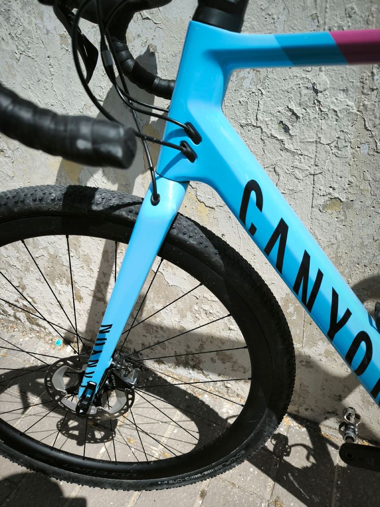 Used Canyon Inflite CF SL 7 2022 2022 Road & Gravel, Blue — image 7 of 8
