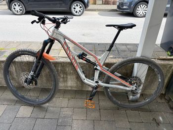 Used Canyon Spectral AL 5.0 2019 2019 Mountainbike — image 2 of 10