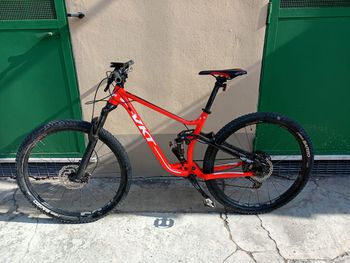 Used Montana MONTANA VKT VENER TG. M, ( Cambio, Comandi E Freno Shimano), Ammortizzatore:Rock Shox DLX SEL+, Forcella Rock Shox Judy S TK 130mm 2021 MTB