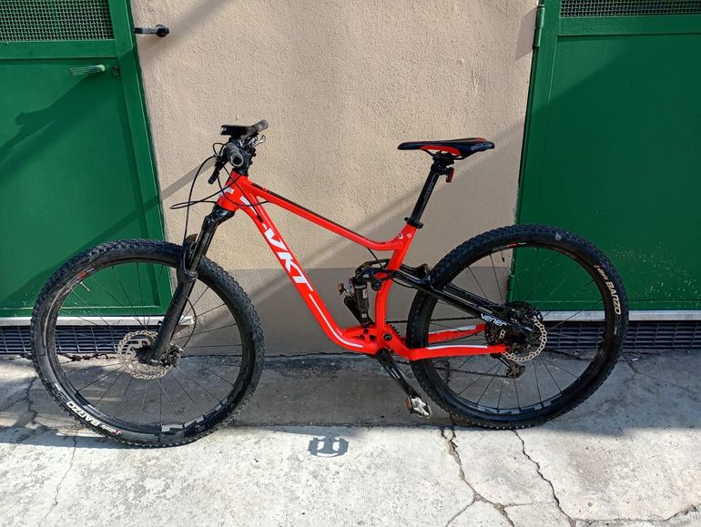 Used Montana MONTANA VKT VENER TG. M, ( Cambio, Comandi E Freno Shimano), Ammortizzatore:Rock Shox DLX SEL+, Forcella Rock Shox Judy S TK 130mm 2021 Mountainbike, Rosso — image 1 of 13