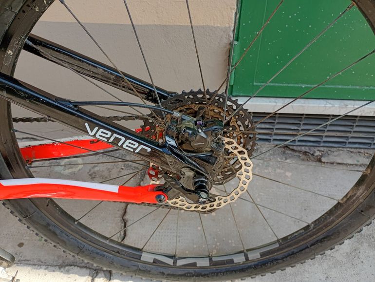 Used Montana MONTANA VKT VENER TG. M, ( Cambio, Comandi E Freno Shimano), Ammortizzatore:Rock Shox DLX SEL+, Forcella Rock Shox Judy S TK 130mm 2021 Mountainbike, Rosso — image 4 of 13