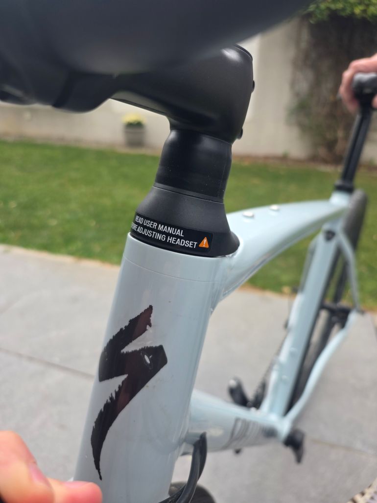 Used Specialized Diverge Comp E5 2021 2021 Road & Gravel, Blu — image 2 of 6