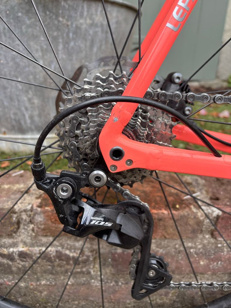 Used Trek Émonda ALR 5 2024 2024 Road & Gravel, Blau — image 3 of 10