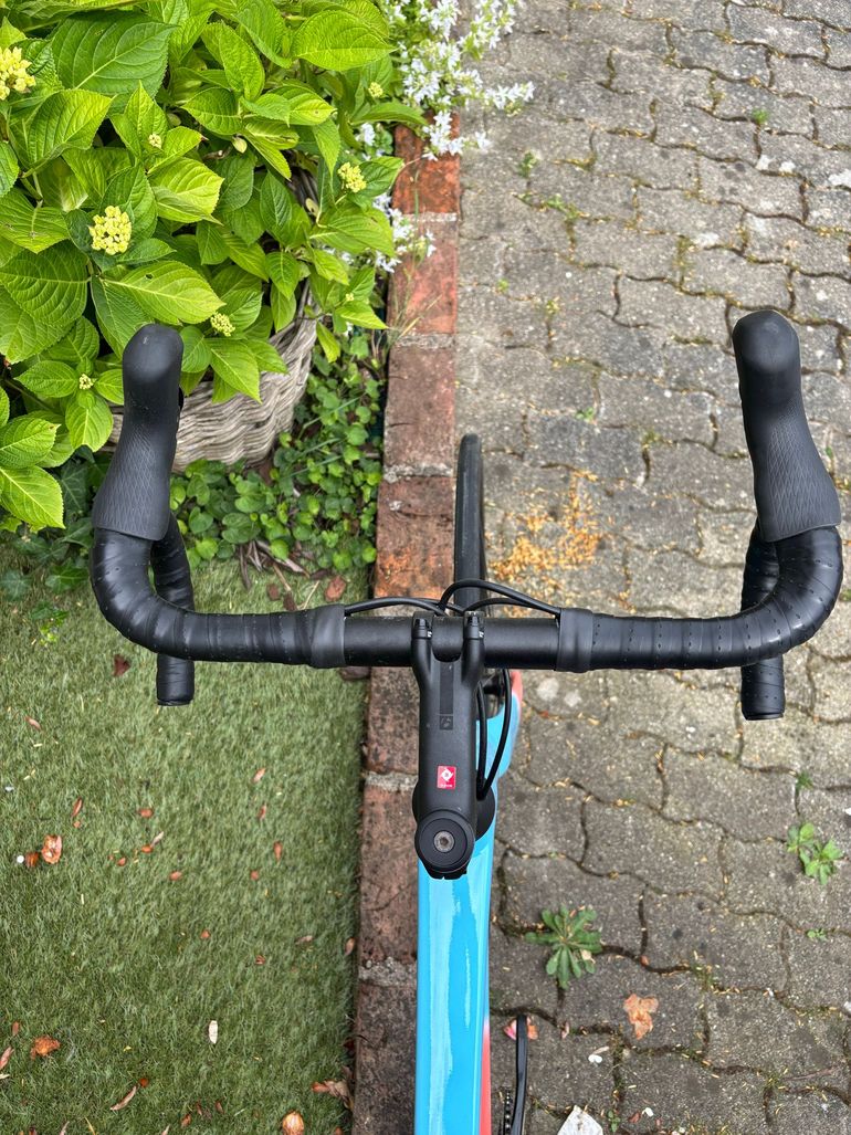 Used Trek Émonda ALR 5 2024 2024 Road & Gravel, Blau — image 7 of 10