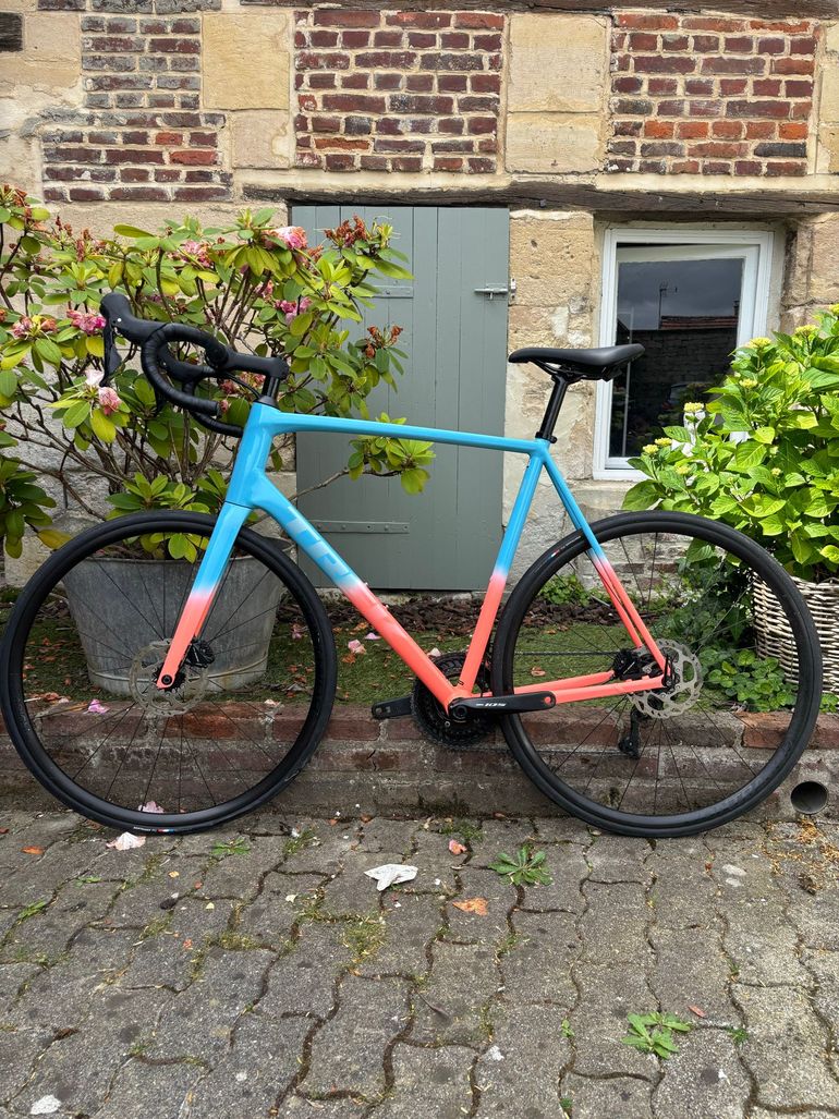 Used Trek Émonda ALR 5 2024 2024 Road & Gravel, Blau — image 2 of 10