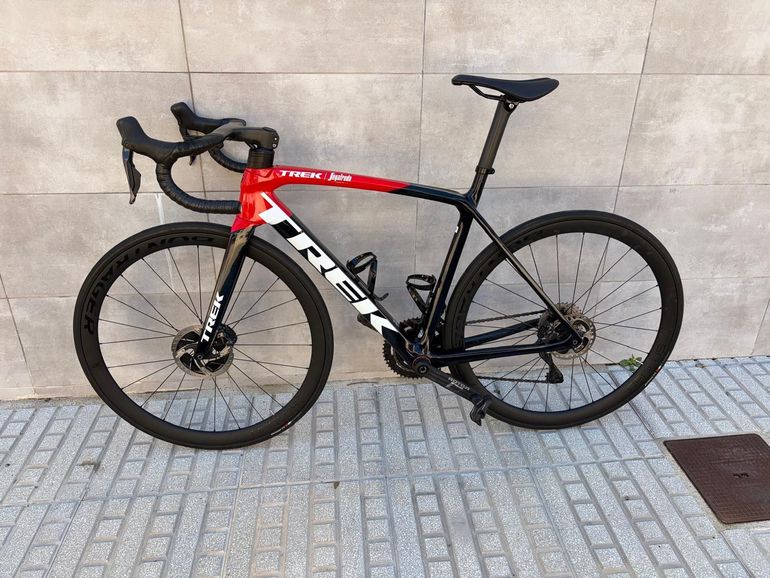 Used Trek Émonda SLR 7 2023 2023 Road & Gravel — image 2 of 7