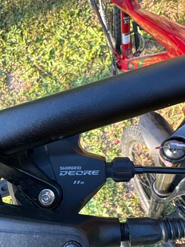 Gebrauchtes GT Avalanche Elite 2025 2025 Mountainbike, Rot, 27.5 — Bild 4 von 8